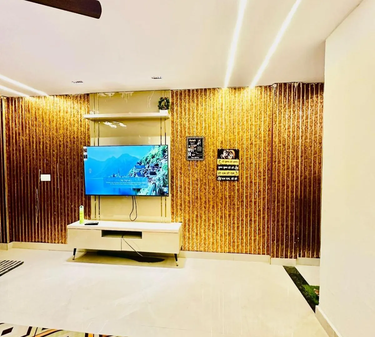 Luxrious Heaven Inn Homes Gurgaon 0*,  Índia